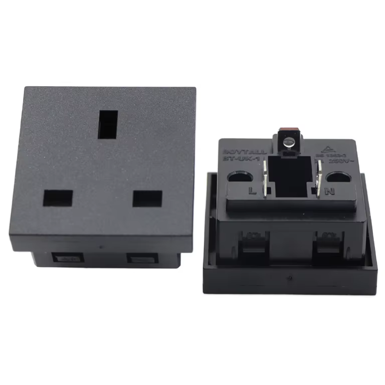 Industrial Zigbee Wall Plug 13A 250V UK Socket Black 3 Pin Female Power Strip Snap-in Socket AC Power Inlet Extension Socket