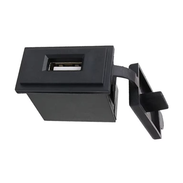 Modified Car USB Charger with Single Square Buckle 5V2.4A Dust Cover WiFi Network for Convenient Installation