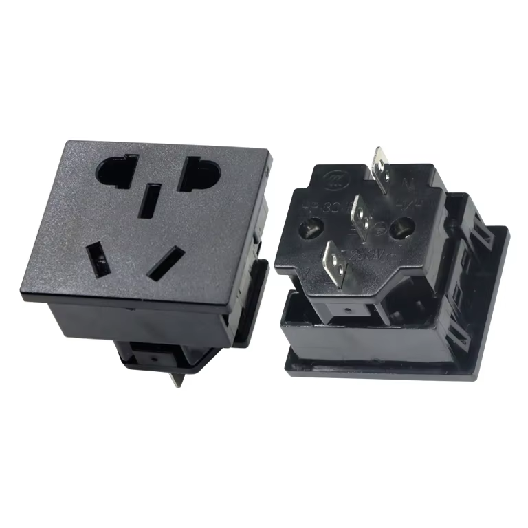 High Quality 3-Pin Industrial Wall Socket 10A250V AC Power 10A Rated Current 3 NFC Embedded 10A250V Industrial Wall 3-pin Socket