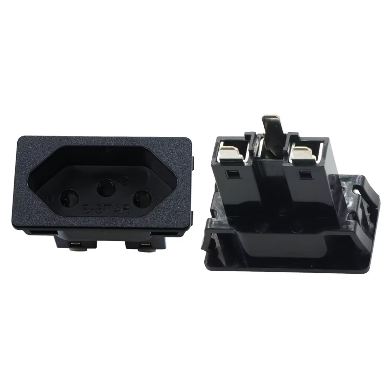 Brazilian Standard 10A 250V Square Power Socket Snap-In Industrial Extension Outlet with 3 Outlets for UPS