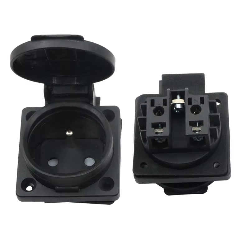 Wholesale High Quality German French Waterproof Socket Dust-proof Waterproof Socket Industrial Equipment Waterproof Socket