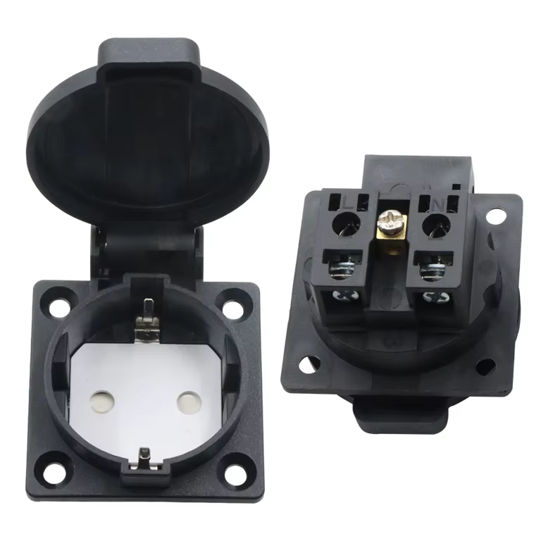 Waterproof IP44 250V 16A Germany PDU UPS EU Power Desktop Outlet Connector Embedded Electrical Panel Receptacle AC Socket