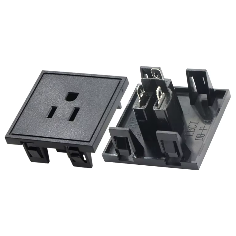 NEMA 5-15R IEC 15A 125V AC Power American USA Standard Socket 3 PIN Plug PDU Socket