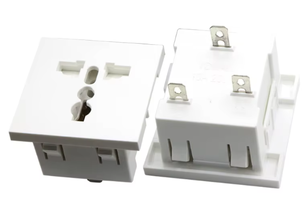 13A 250V 3 Pin Universal Cassette Multi-Function Power Socket Outlet for USA/UK/Europe/Germany